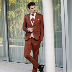 Costume mariage Terracotta