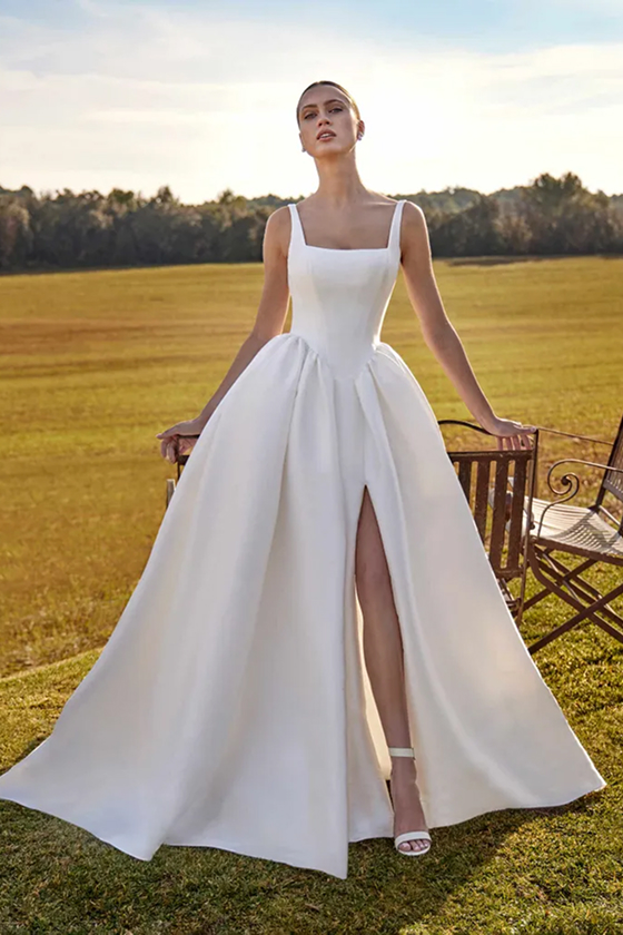 Robe de mariée Damisela de White One, silhouette princesse en mikado et décolleté droit