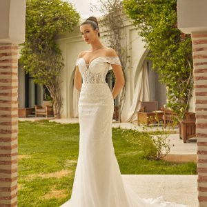 Robe de mariée Justine, Maison Gabrielle, vue de face bustier cœur épaules dégagées sirène