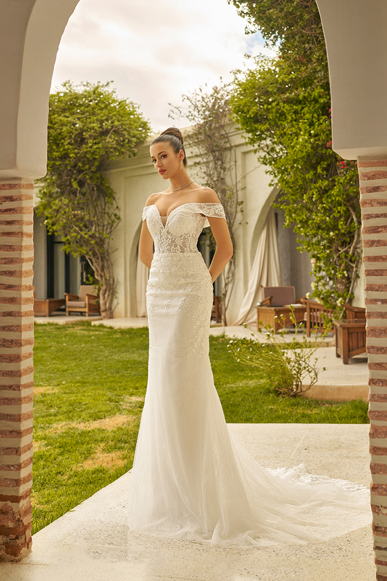 Robe de mariée Justine, Maison Gabrielle, vue de face bustier cœur épaules dégagées sirène