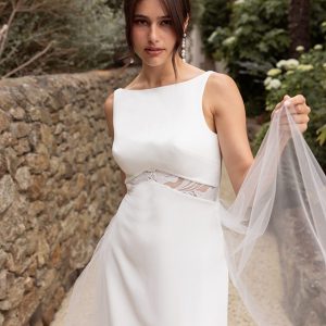Robe de mariée Lagon, Lambert Créations, vue de face encolure bateau